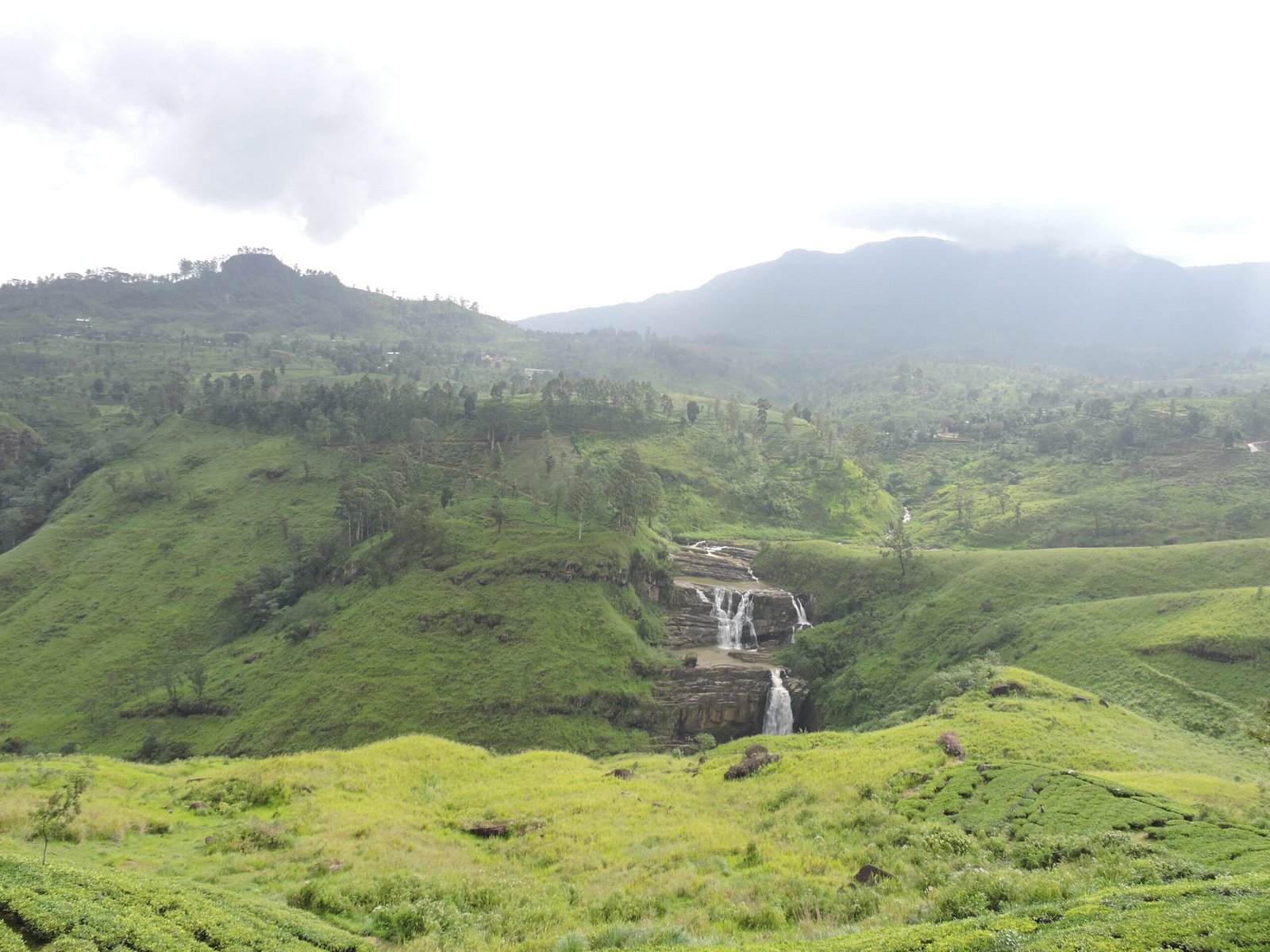 st clares waterfall in Sri lanka