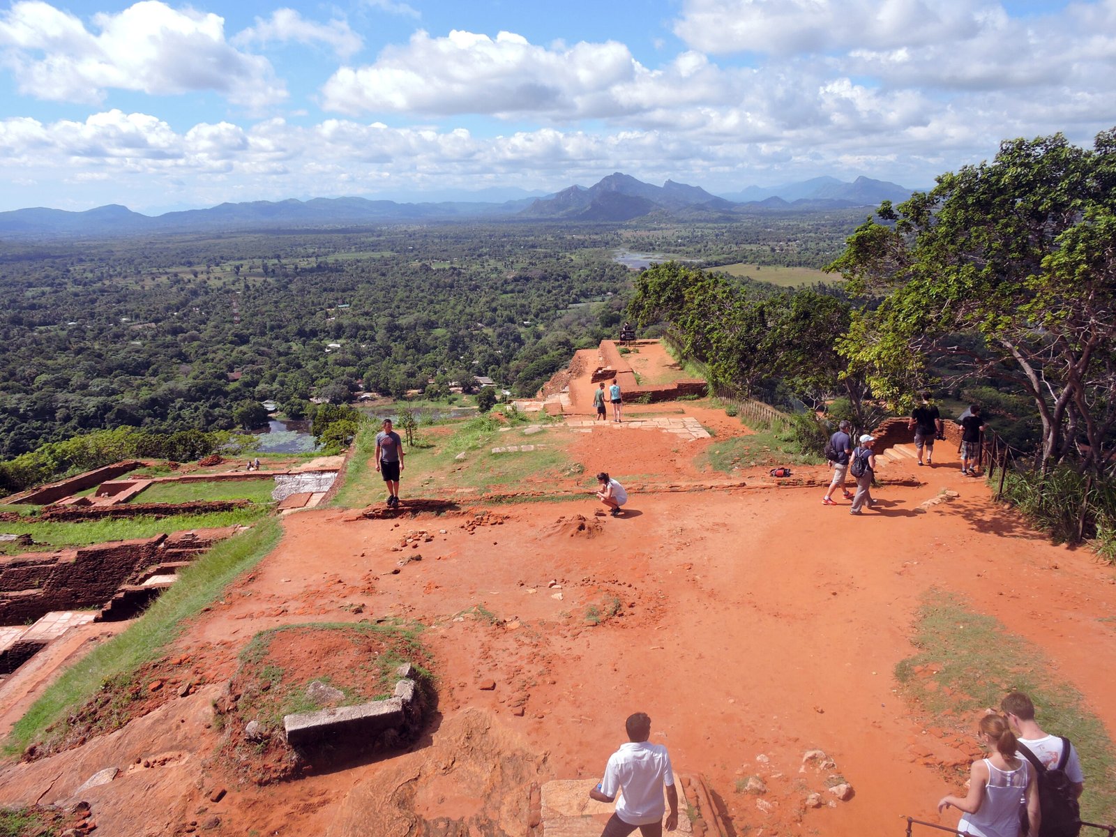 Sigiriya lion rock fotress royal palace sri lanka